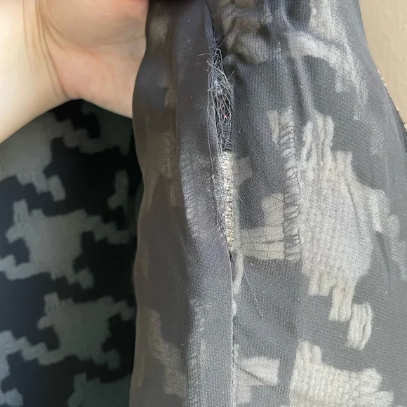 Black and White Houndstooth Sleeveless vest women’s size small - Picture 11 of 13